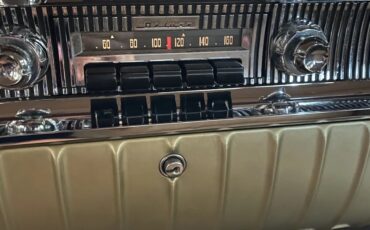 Oldsmobile-88-1956-Black-Gold-5