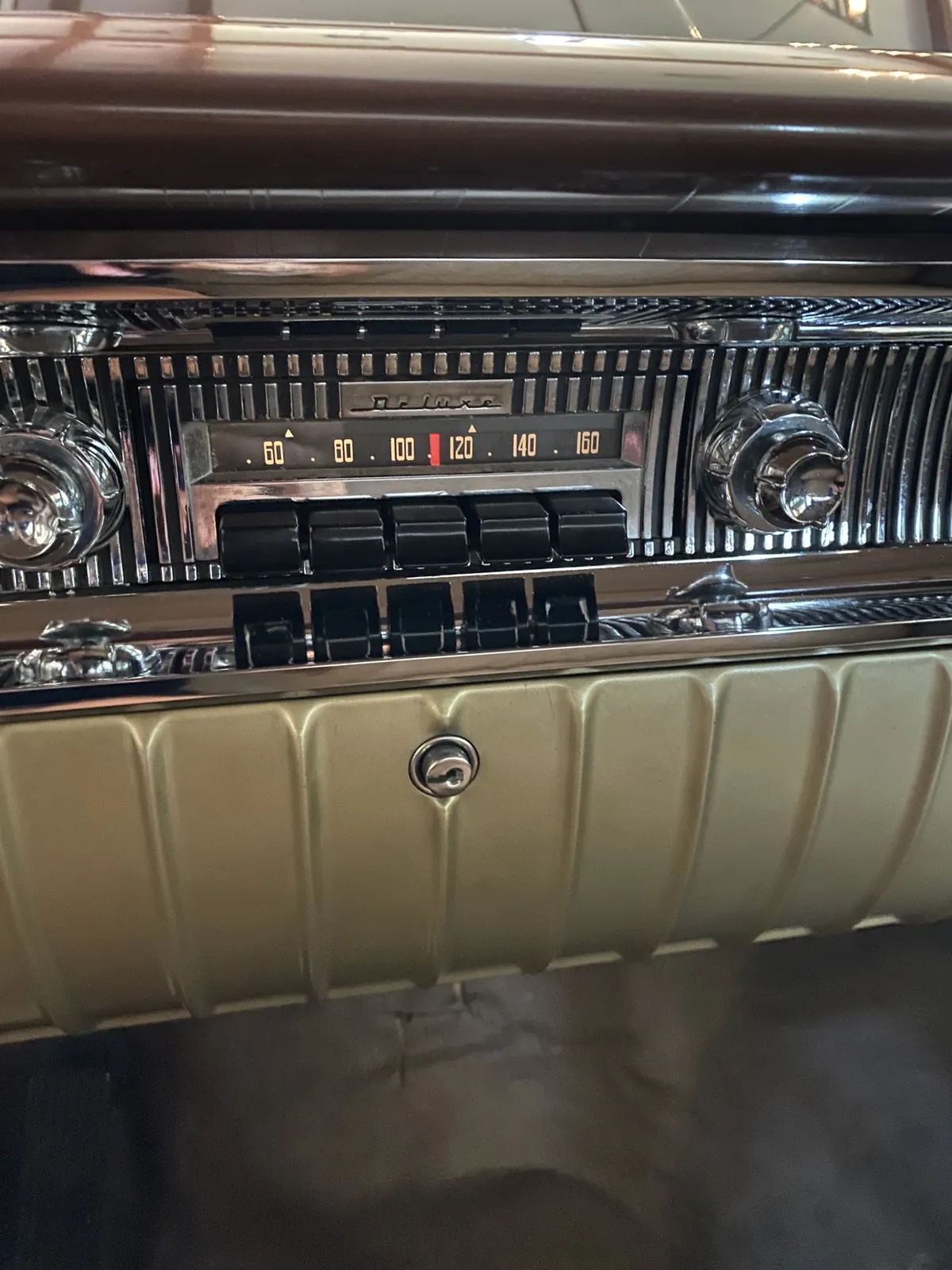 Oldsmobile-88-1956-Black-Gold-5