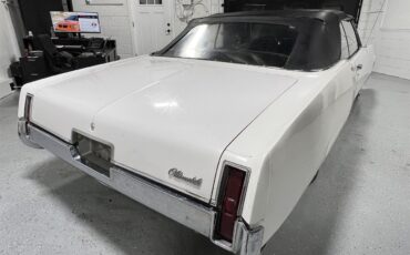 Oldsmobile-98-1967-White-Black-26