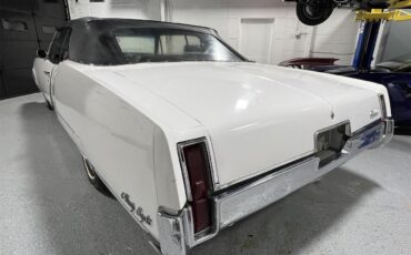 Oldsmobile-98-1967-White-Black-28