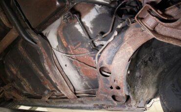 Oldsmobile-Cutlass-1972-Matador-Red-White-15