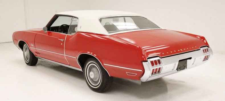 Oldsmobile-Cutlass-1972-Matador-Red-White-17