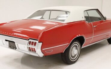 Oldsmobile-Cutlass-1972-Matador-Red-White-18