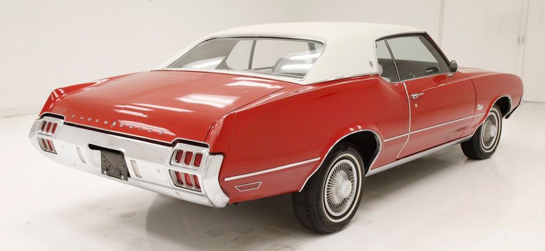 Oldsmobile-Cutlass-1972-Matador-Red-White-18