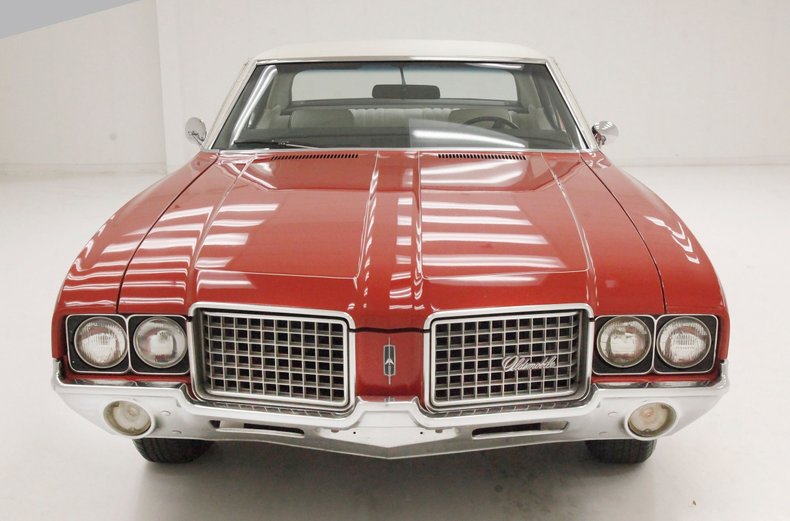 Oldsmobile-Cutlass-1972-Matador-Red-White-21