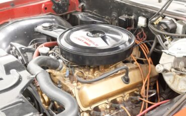 Oldsmobile-Cutlass-1972-Matador-Red-White-24