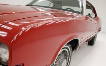 Oldsmobile-Cutlass-1972-Matador-Red-White-27