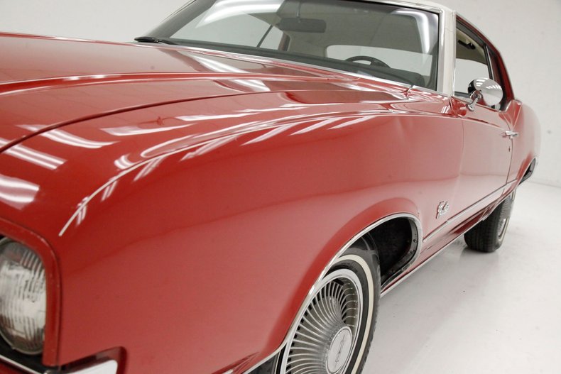 Oldsmobile-Cutlass-1972-Matador-Red-White-27