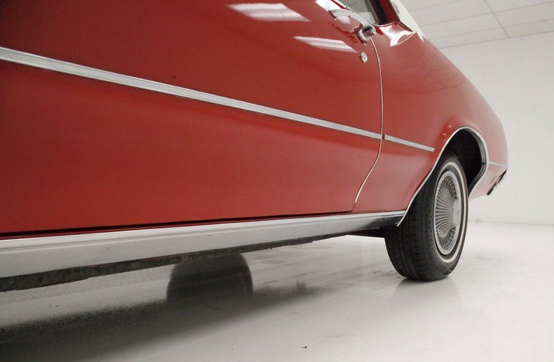 Oldsmobile-Cutlass-1972-Matador-Red-White-30