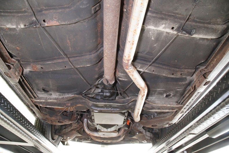 Oldsmobile-Cutlass-1972-Matador-Red-White-42