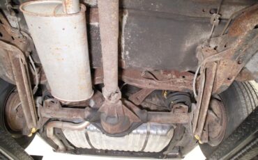 Oldsmobile-Cutlass-1972-Matador-Red-White-48