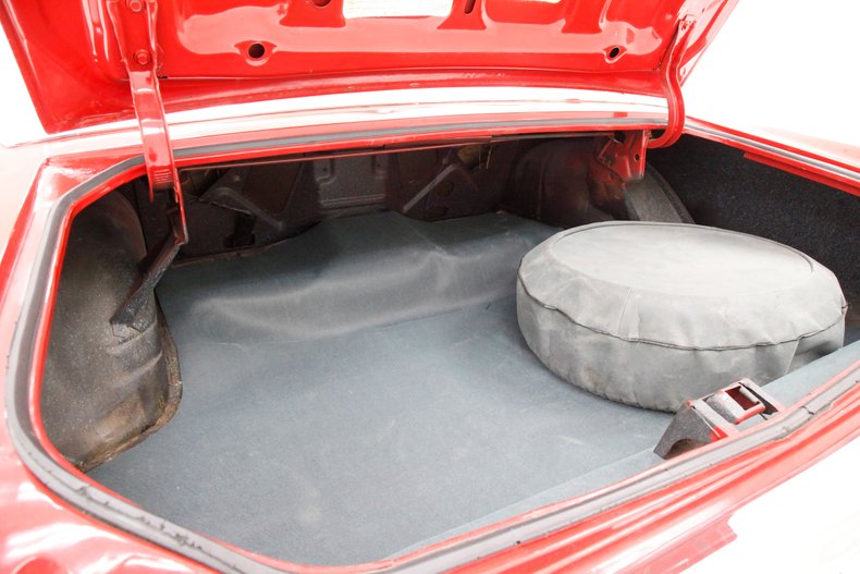 Oldsmobile-Cutlass-1972-Matador-Red-White-6