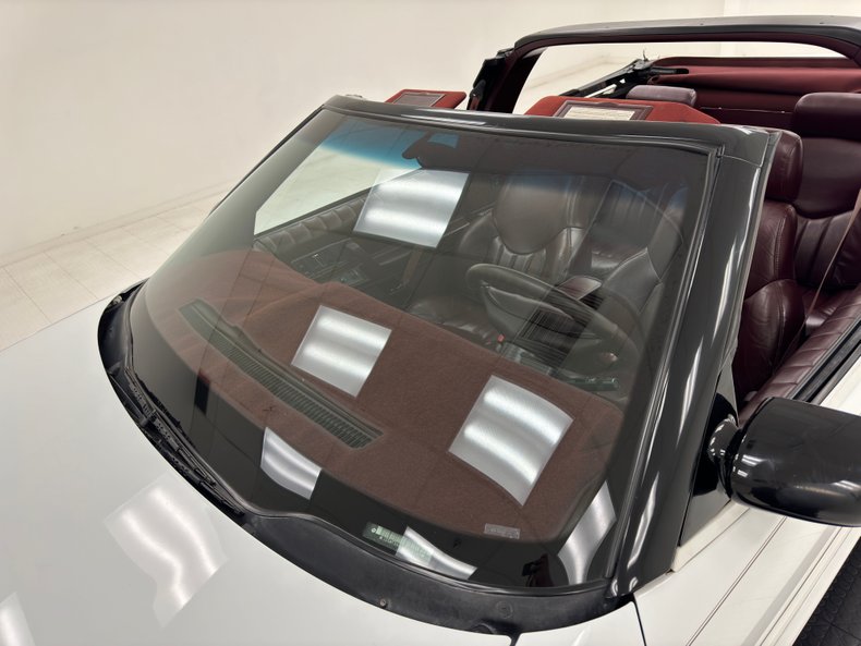 Oldsmobile-Cutlass-supreme-1994-White-Burgundy-23