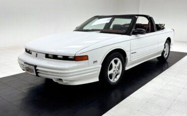 Oldsmobile-Cutlass-supreme-1994-White-Burgundy