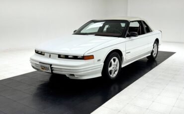 Oldsmobile-Cutlass-supreme-1994-White-Burgundy-44