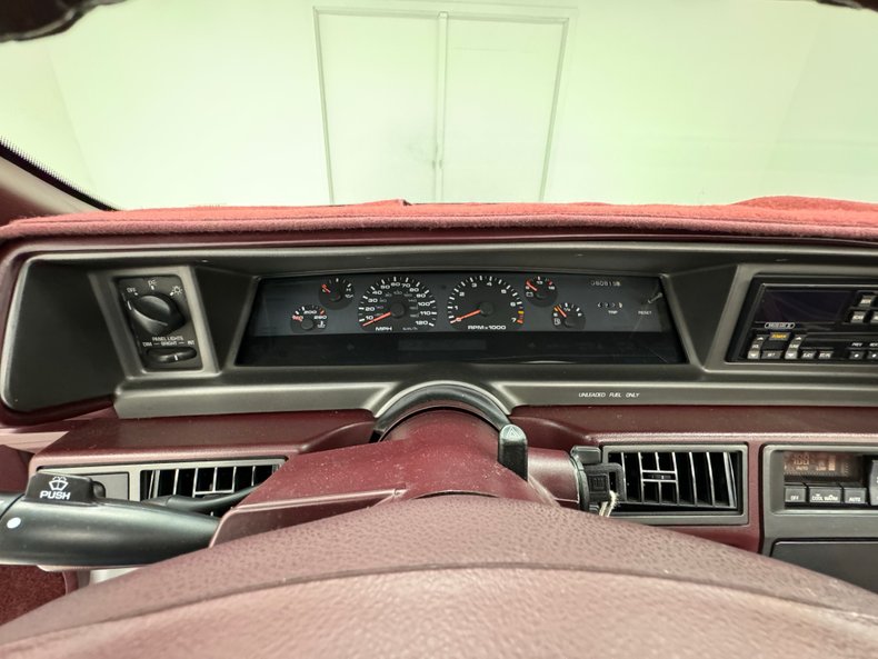 Oldsmobile-Cutlass-supreme-1994-White-Burgundy-8