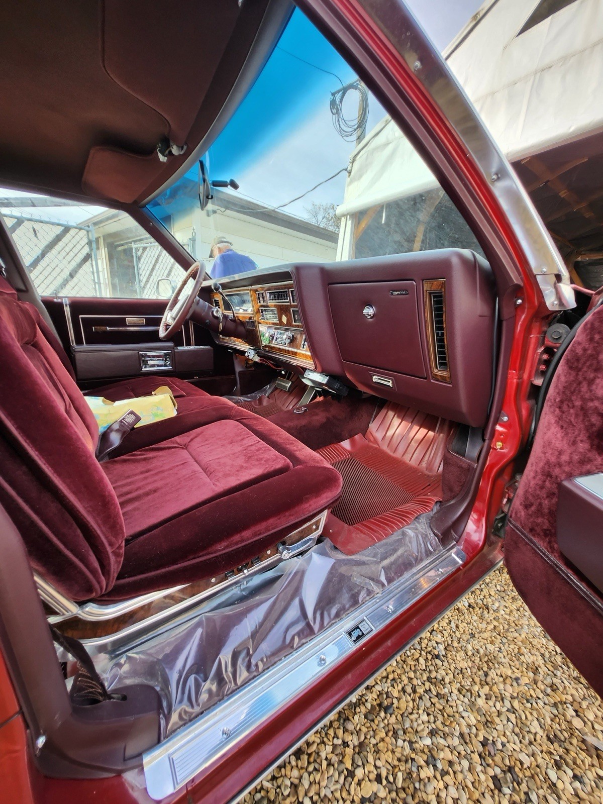 Oldsmobile-Eighty-Eight-1985-Sedan-14