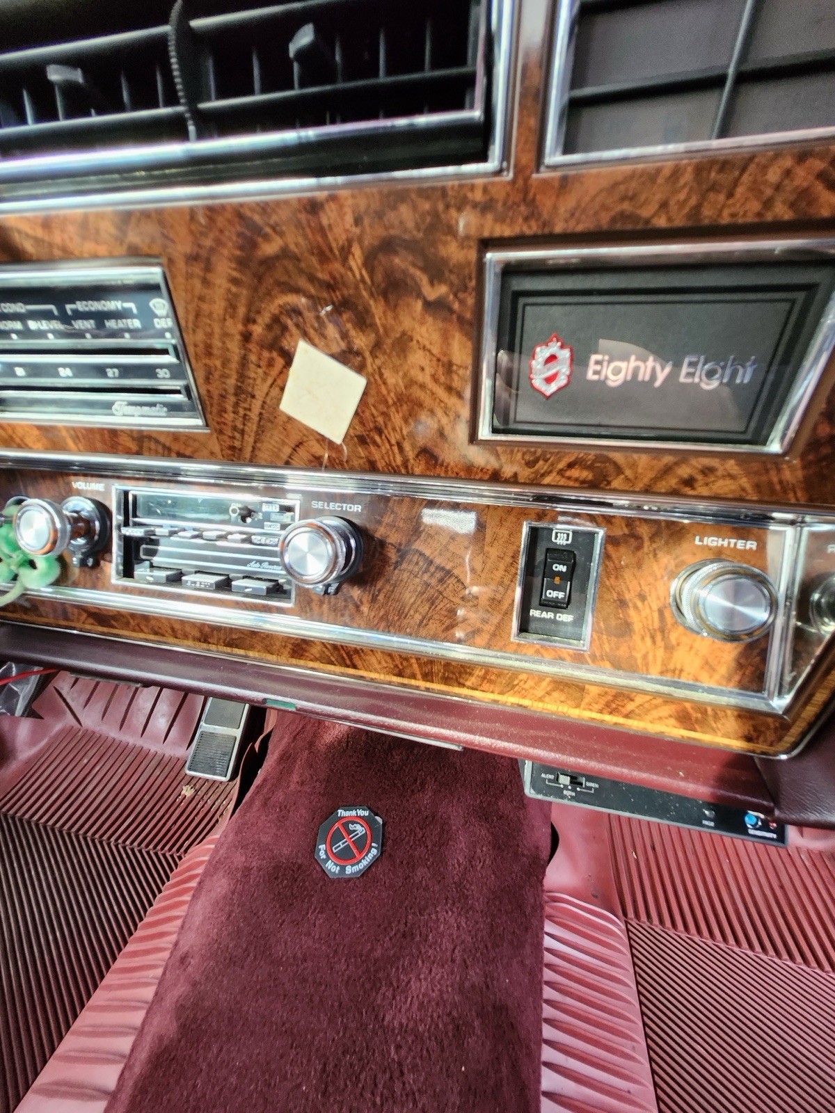 Oldsmobile-Eighty-Eight-1985-Sedan-15