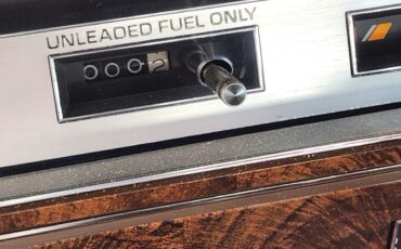 Oldsmobile-Eighty-Eight-1985-Sedan-5