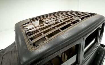 Oldsmobile-Other-1932-Black-Beige-1