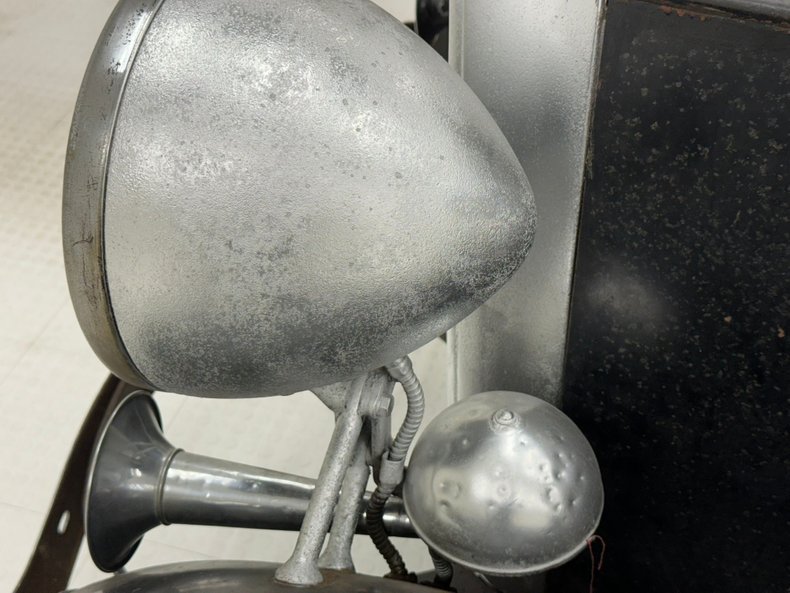 Oldsmobile-Other-1932-Black-Beige-16