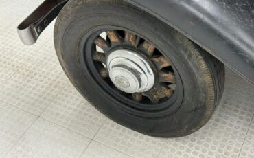 Oldsmobile-Other-1932-Black-Beige-18