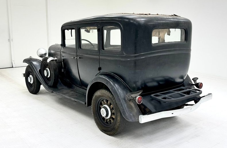 Oldsmobile-Other-1932-Black-Beige-2
