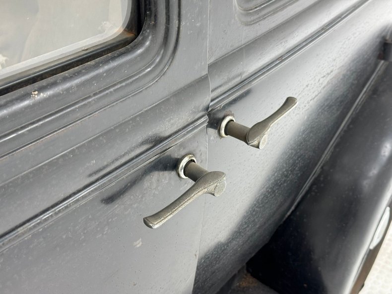 Oldsmobile-Other-1932-Black-Beige-21