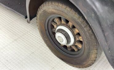 Oldsmobile-Other-1932-Black-Beige-22