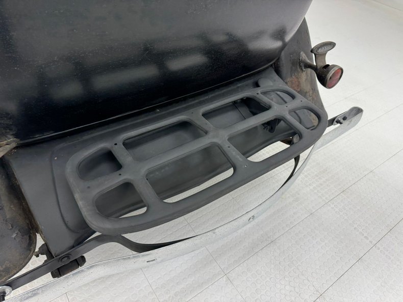 Oldsmobile-Other-1932-Black-Beige-25