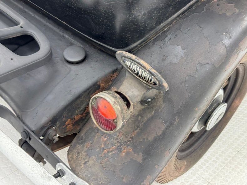 Oldsmobile-Other-1932-Black-Beige-26