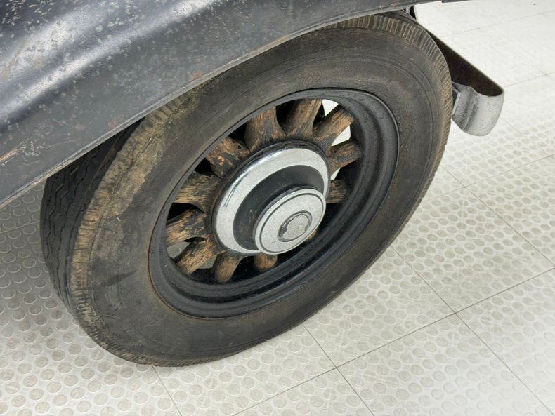 Oldsmobile-Other-1932-Black-Beige-29