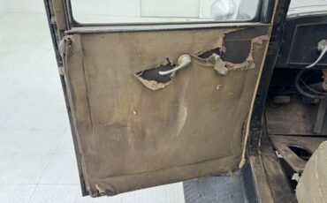 Oldsmobile-Other-1932-Black-Beige-43