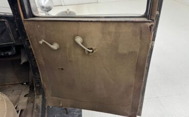 Oldsmobile-Other-1932-Black-Beige-44