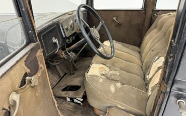 Oldsmobile-Other-1932-Black-Beige-46