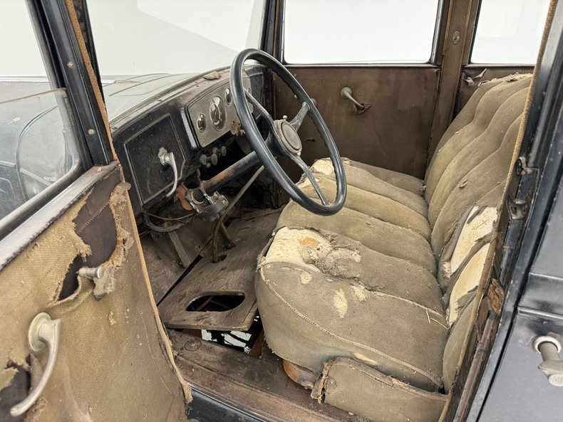 Oldsmobile-Other-1932-Black-Beige-46