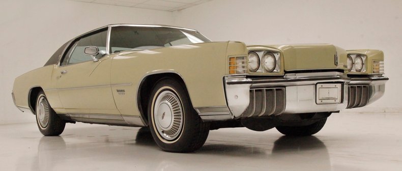 Oldsmobile-Toronado-1972-Covert-Beige-Covert-Gold-6