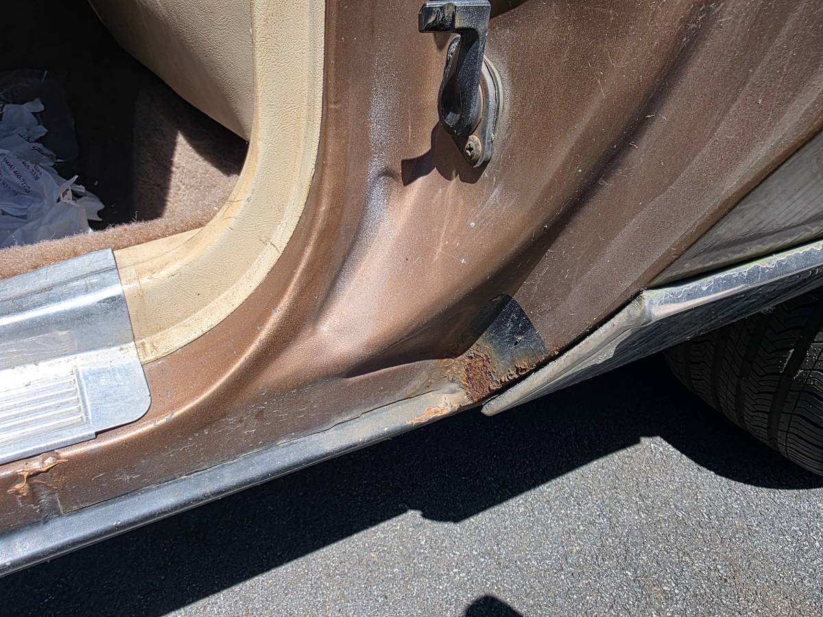 Oldsmobile-cutlass-supreme-1982-7