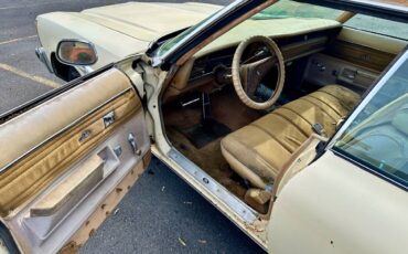 Oldsmobile-delta-88-1976-yellow-6