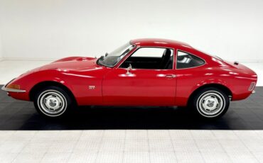 Opel-Gt-1969-Red-Black-1