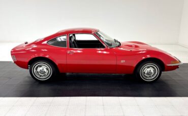 Opel-Gt-1969-Red-Black-12