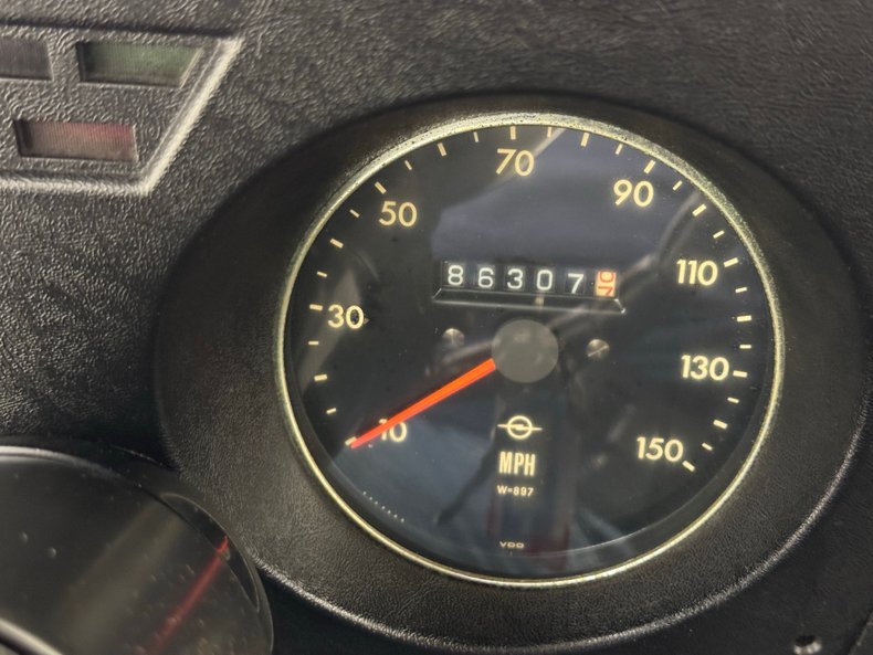 Opel-Gt-1969-Red-Black-21