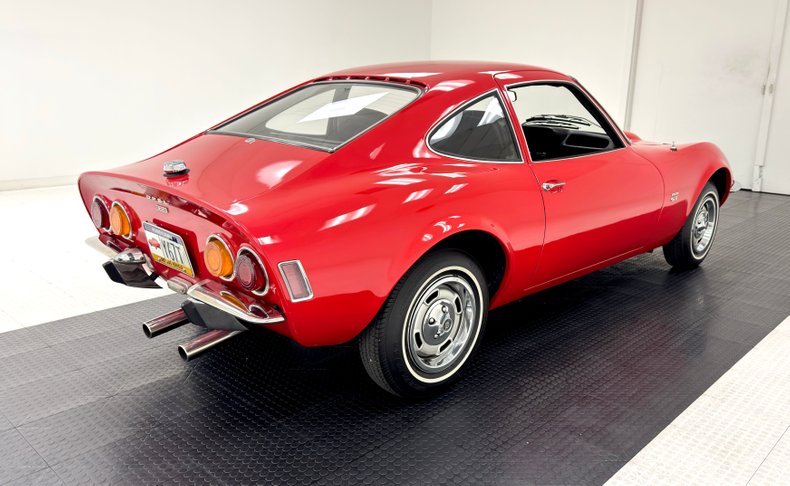 Opel-Gt-1969-Red-Black-4