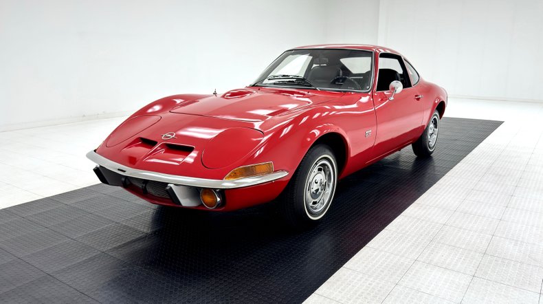 Opel-Gt-1969-Red-Black