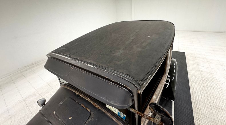 Overland-Other-1929-Black-Brown-21