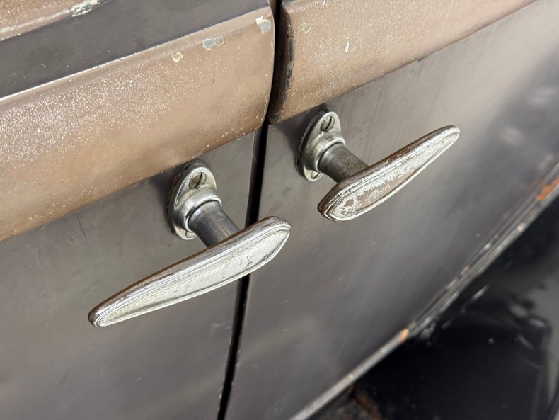 Overland-Other-1929-Black-Brown-22