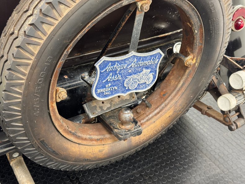 Overland-Other-1929-Black-Brown-25