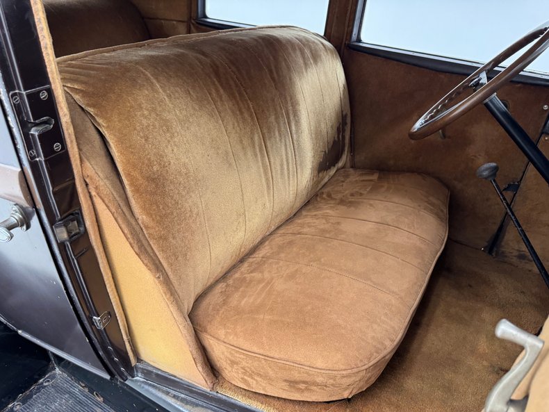 Overland-Other-1929-Black-Brown-3