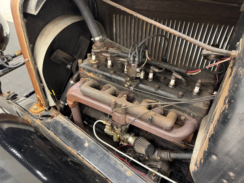 Overland-Other-1929-Black-Brown-35