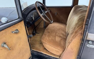 Overland-Other-1929-Black-Brown-38